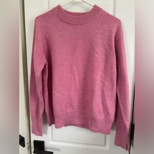 H&M pink crew neck sweater